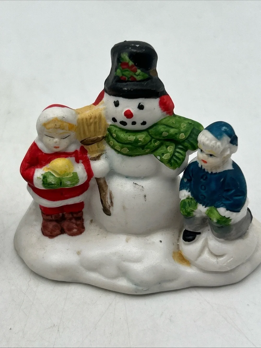 Lot Of 11 Vtg Porcelain Christmas Village Figurines (Read Desc)